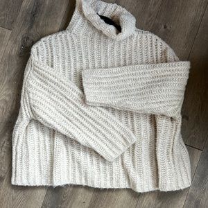 Free People sweater small